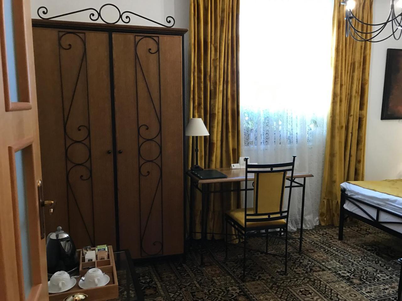 Antik Hotel Sofia Litomyšl Екстериор снимка