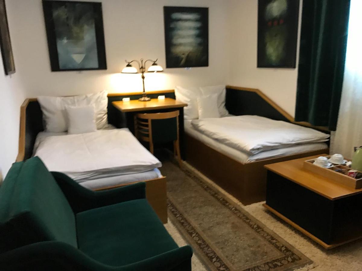 Antik Hotel Sofia Litomyšl Екстериор снимка